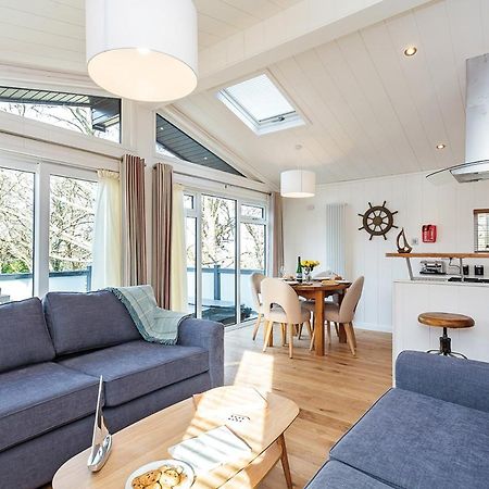 Woodside Bay Lodge Retreat Wootton Bridge  Εξωτερικό φωτογραφία